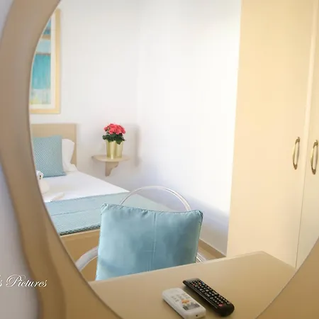 River Side Apartmanhotel 2*